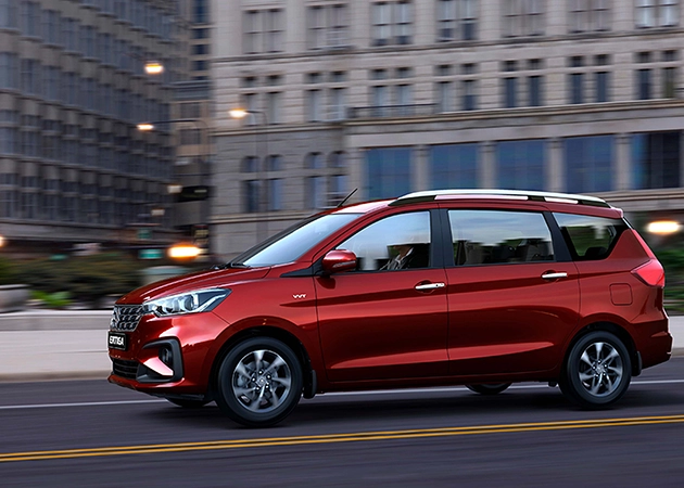 Book Maruti Ertiga cab rental in Kochi suits all travel plans from day tours to drop-offs and pickup