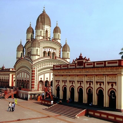 Discover Delhi Gate, a must-see site on the Golden Triangle tour, rich in history and culture