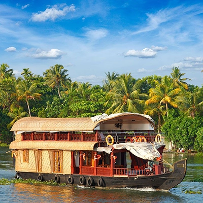 Take a family-friendly Golden Triangle tour from Cochin to Fatehpur Sikri & explore its rich history